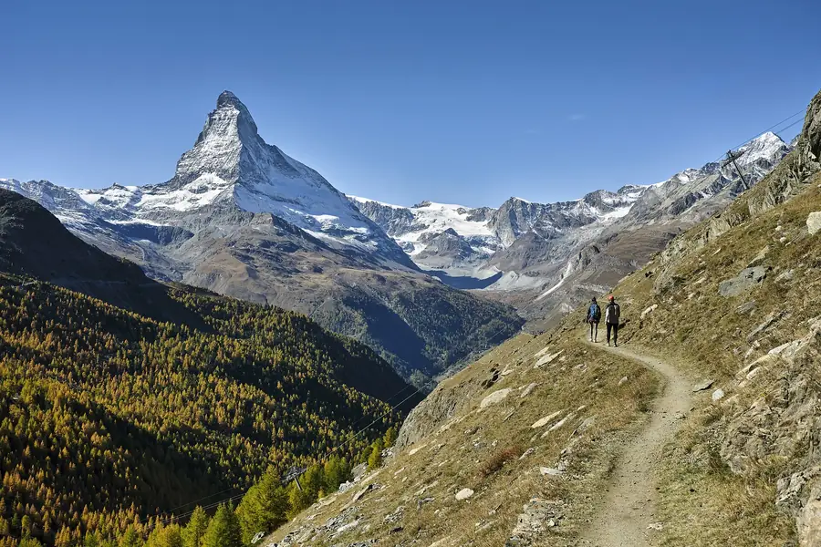 El Cervino visto desde un sendero en Zermatt